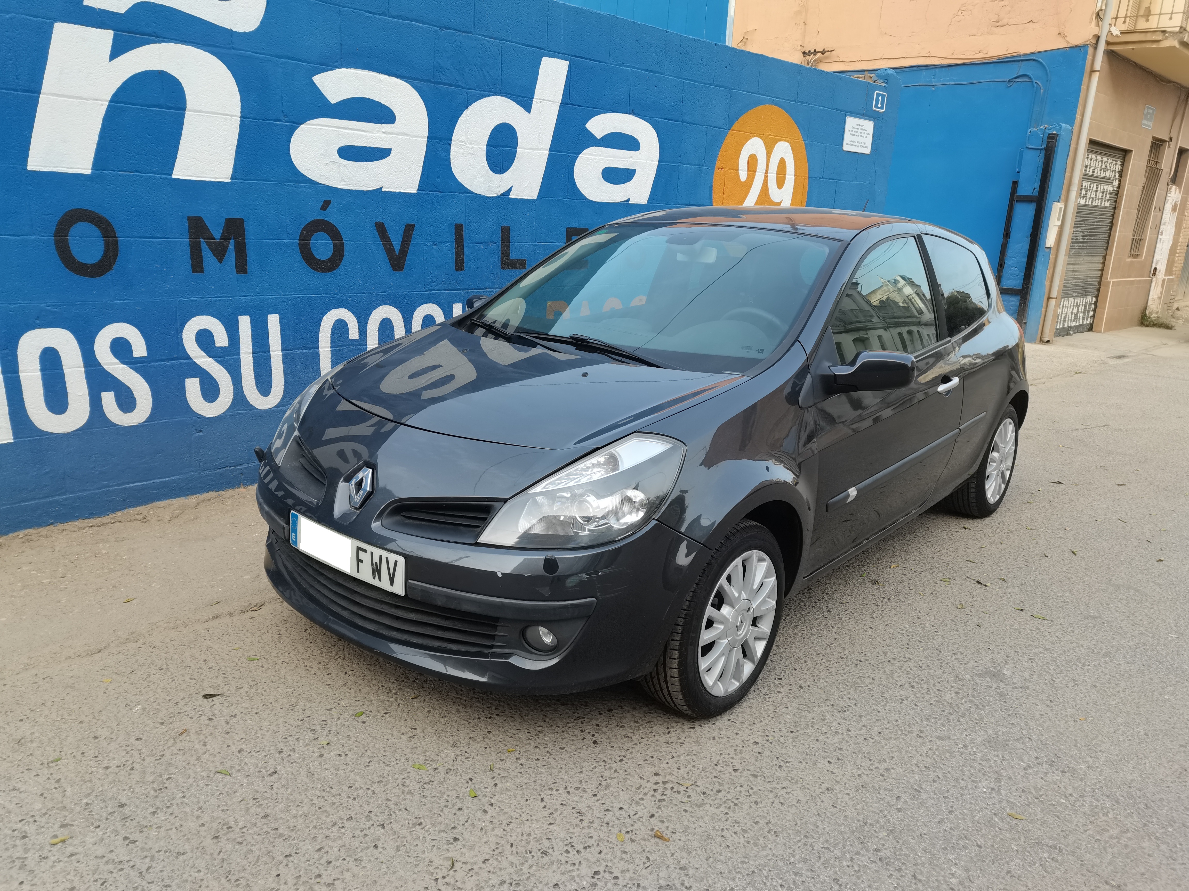 RENAULT CLIO 1.6 I 110CV AÑO 2007 - Imagen 7