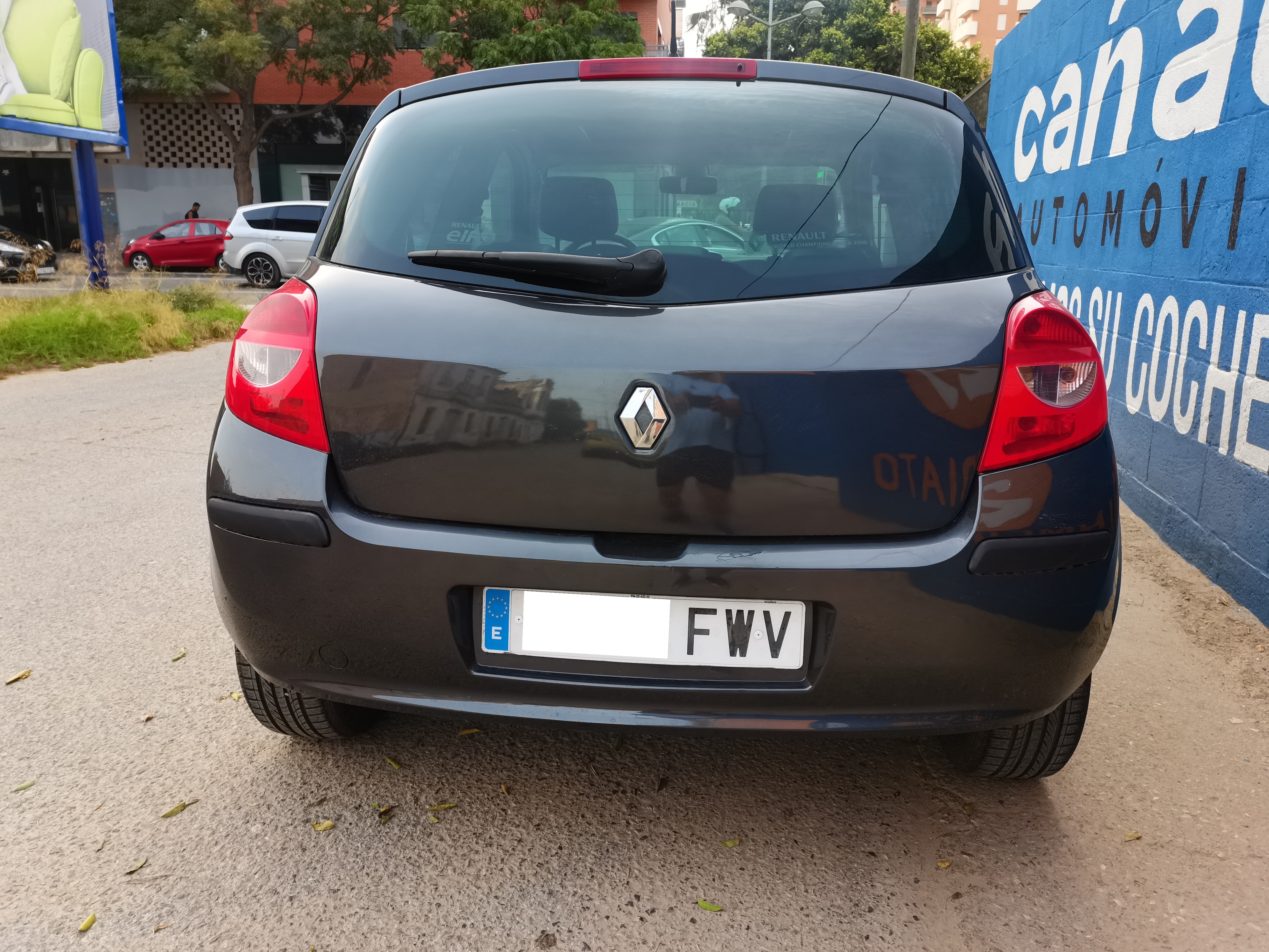 RENAULT CLIO 1.6 I 110CV AÑO 2007 - Imagen 14