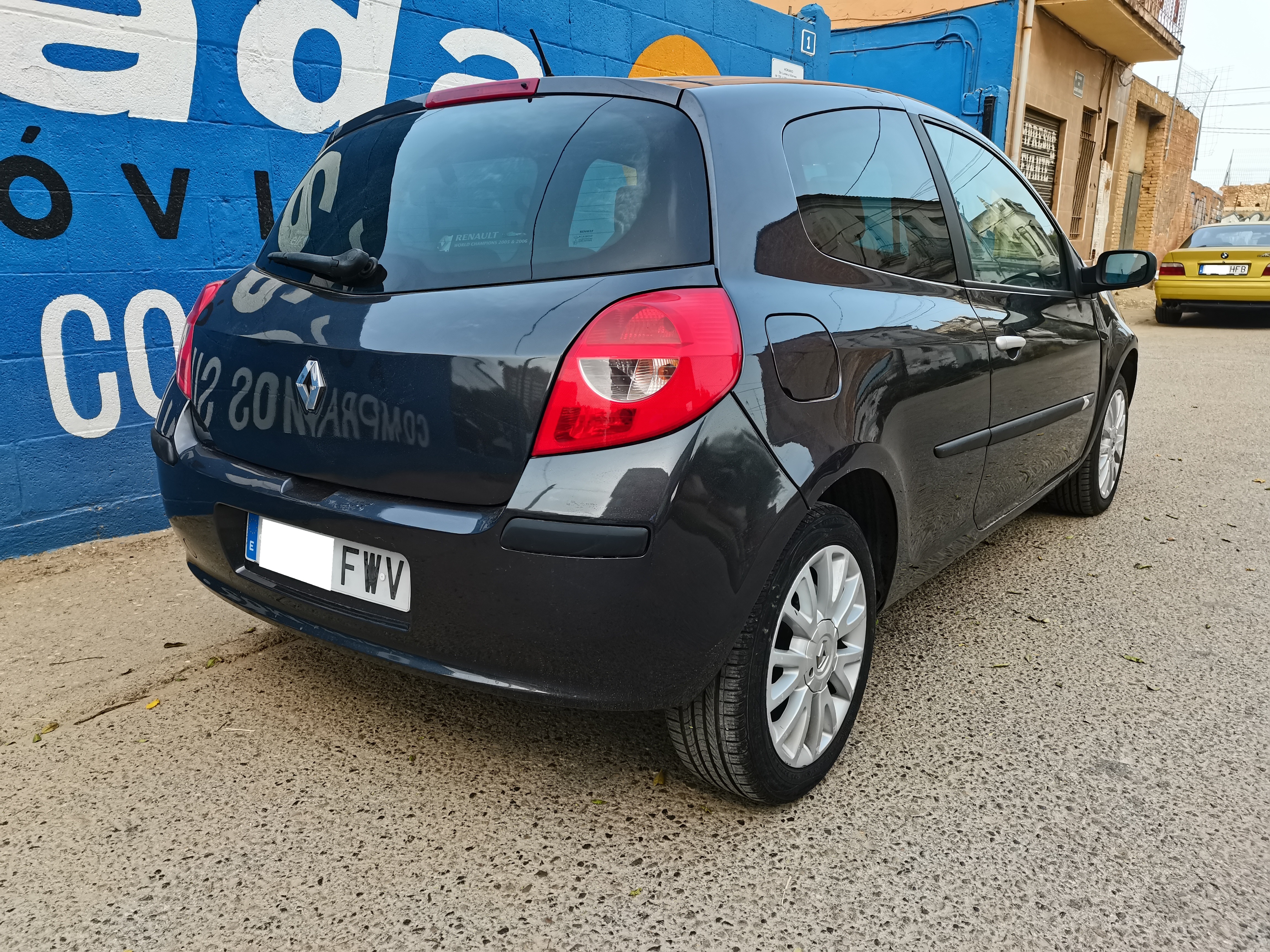 RENAULT CLIO 1.6 I 110CV AÑO 2007 - Imagen 6