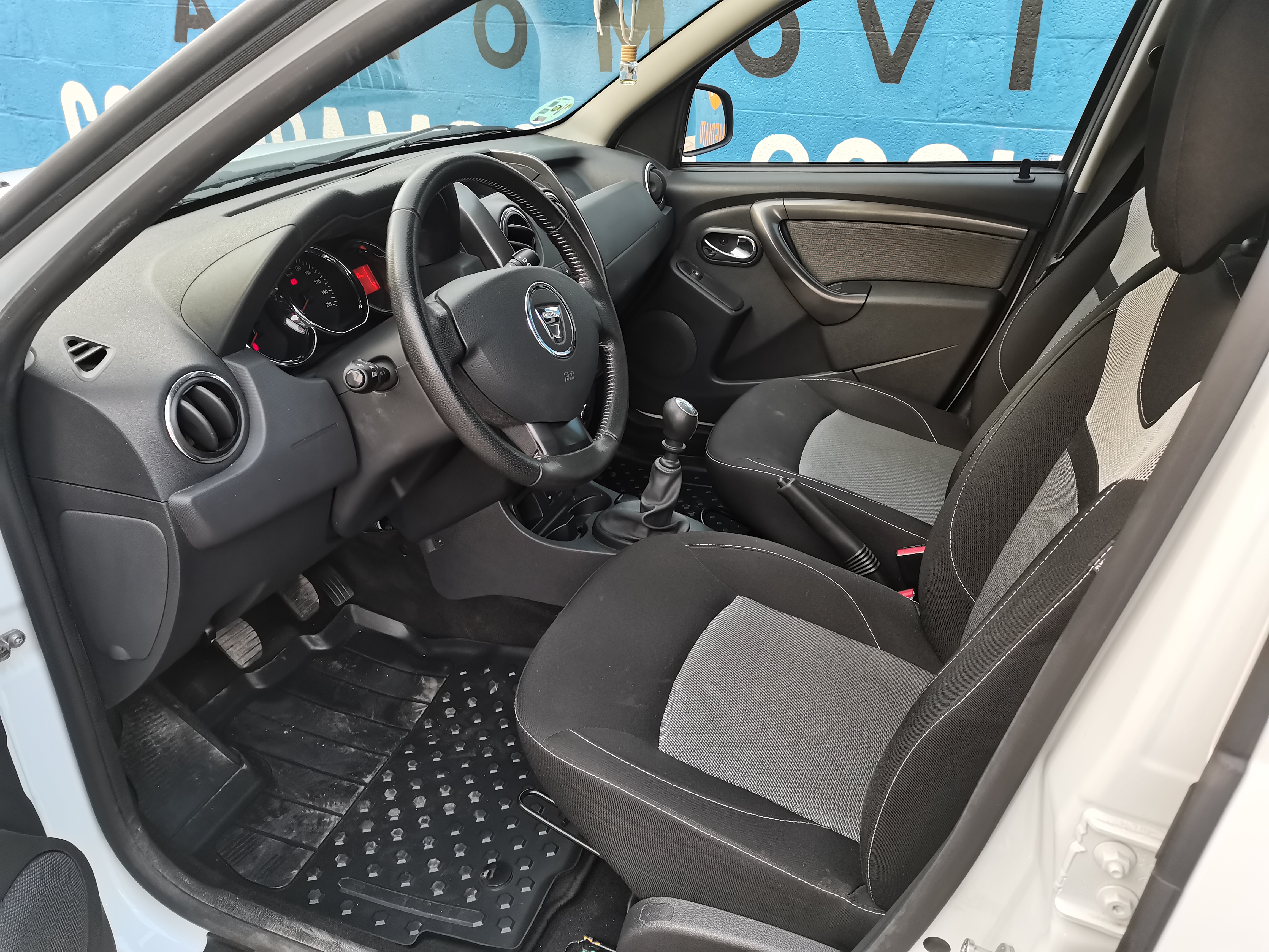 DACIA DUSTER 1.2 TCE 125CV AÑO 2016 - Imagen 17