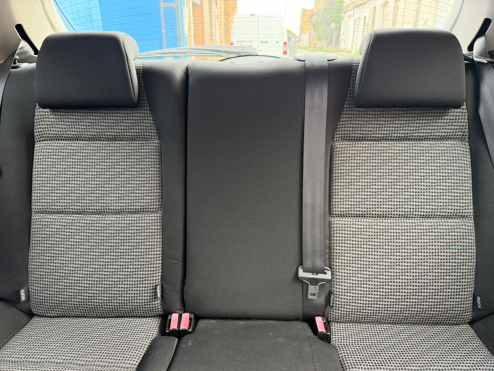 PEUGEOT 207 1.4 HDI 70CV - Imagen 17