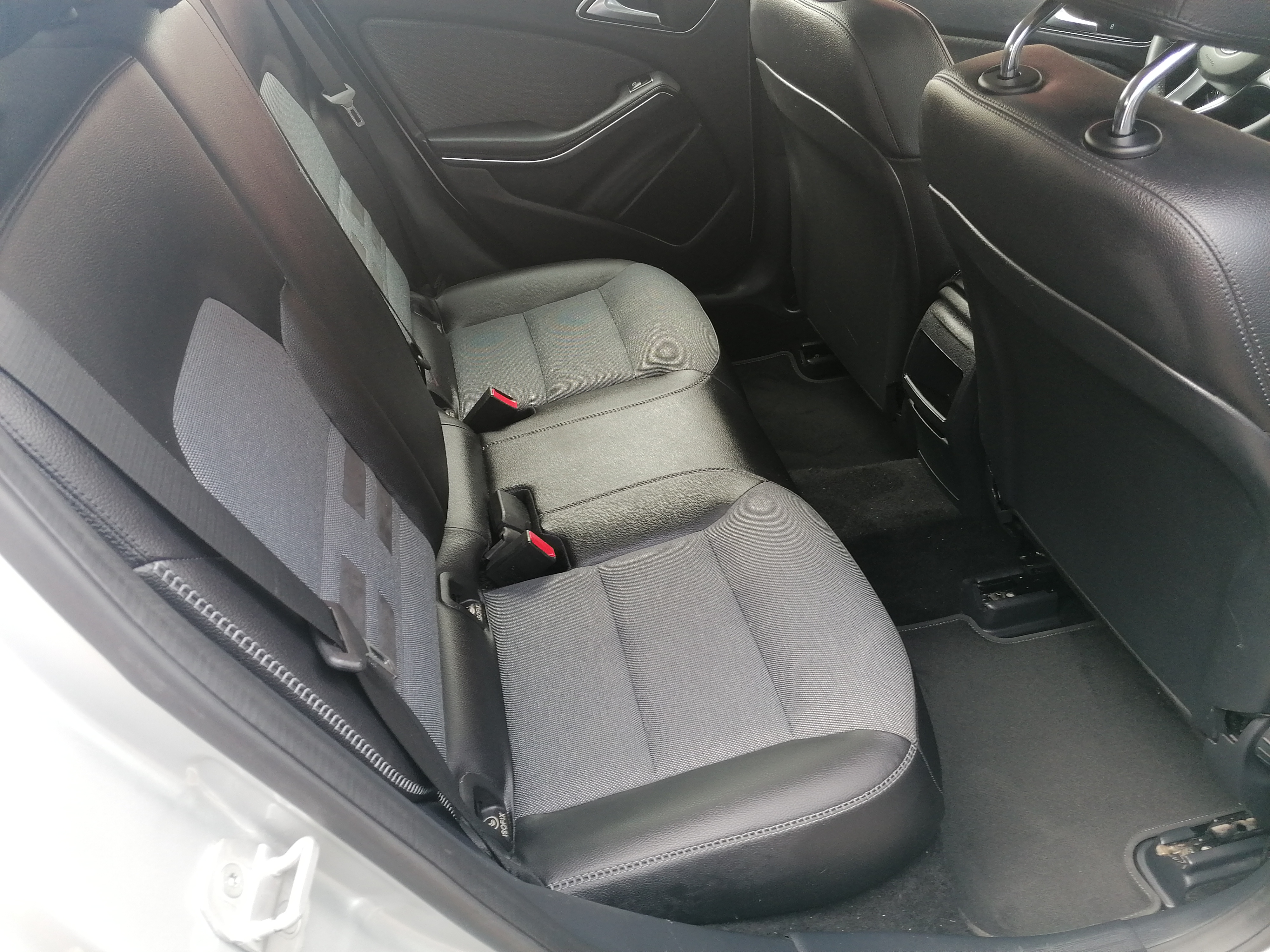MERCEDES GLA 200CDI URBAN - Imagen 23