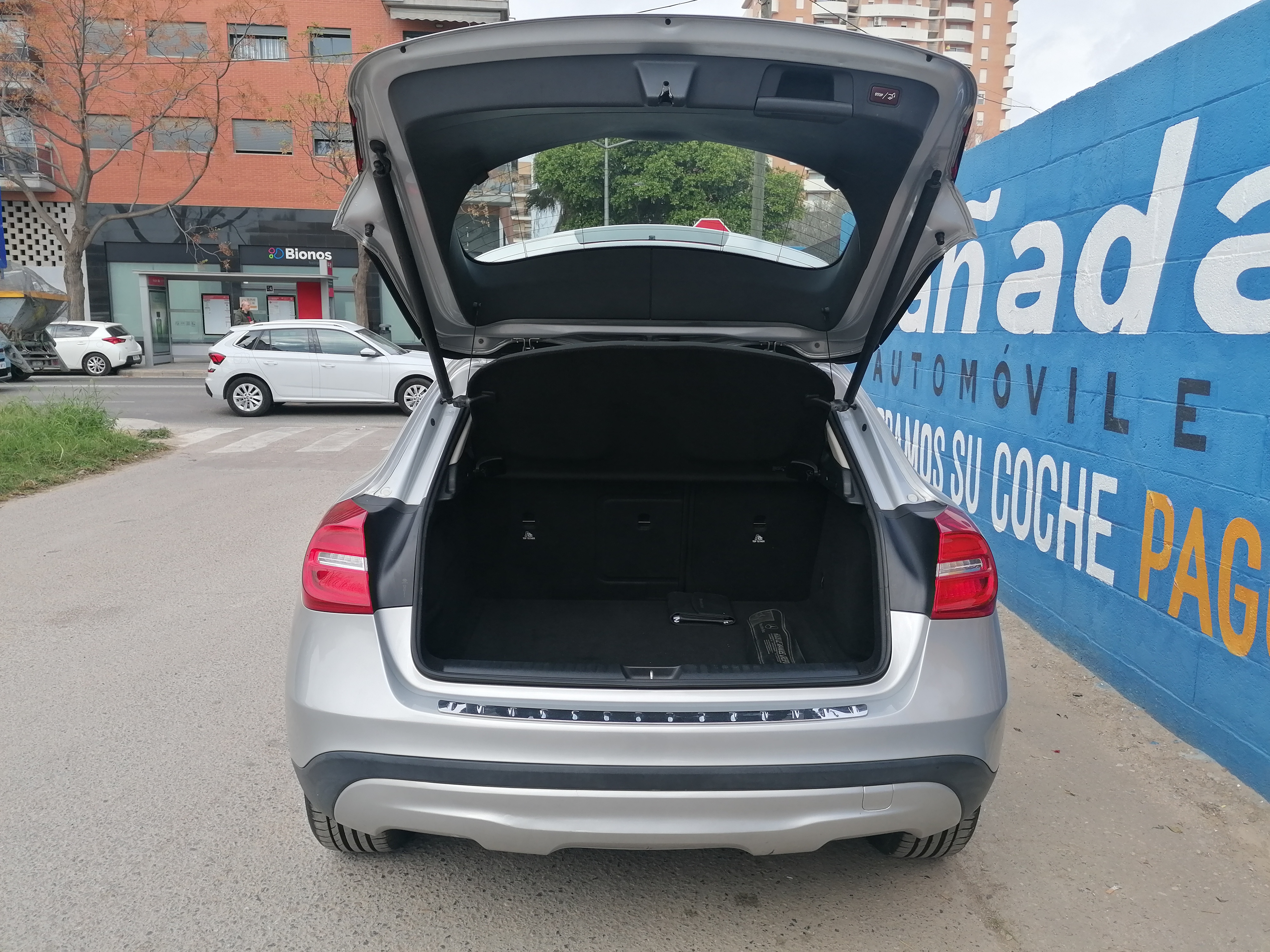 MERCEDES GLA 200CDI URBAN - Imagen 16