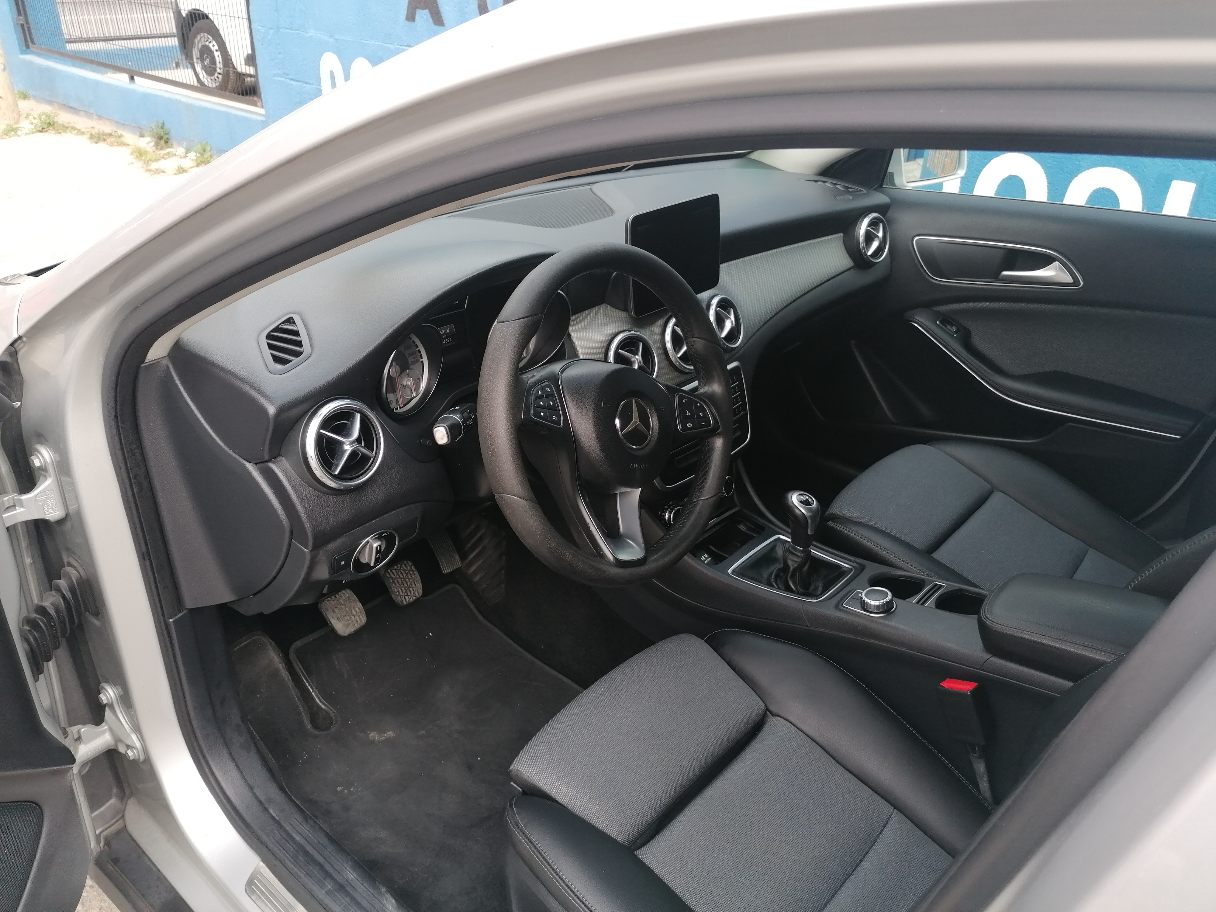MERCEDES GLA 200CDI URBAN - Imagen 19
