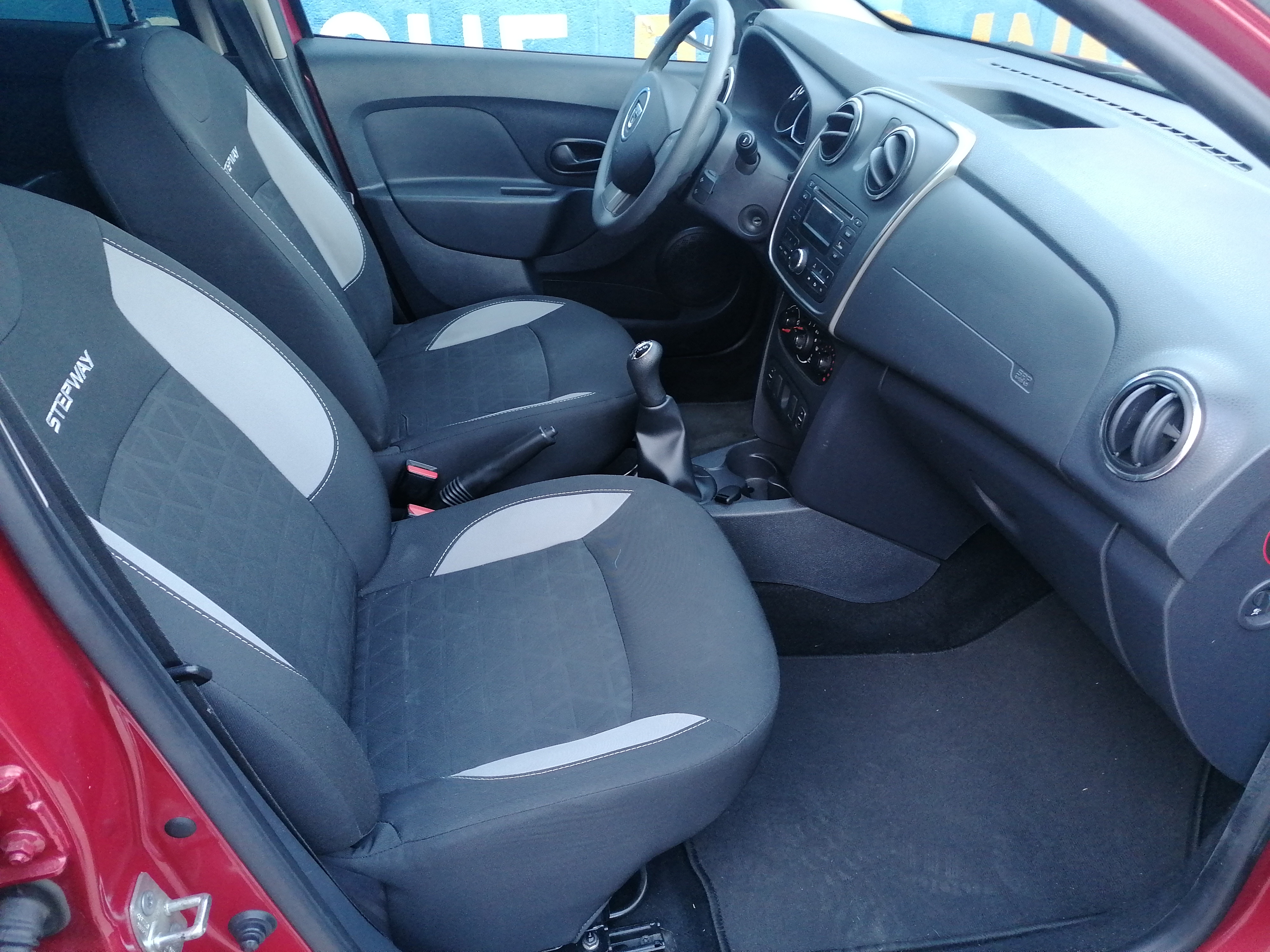 DACIA SANDERO STEPWAY 1.5DCI 90CV AÑO 2015 - Imagen 22