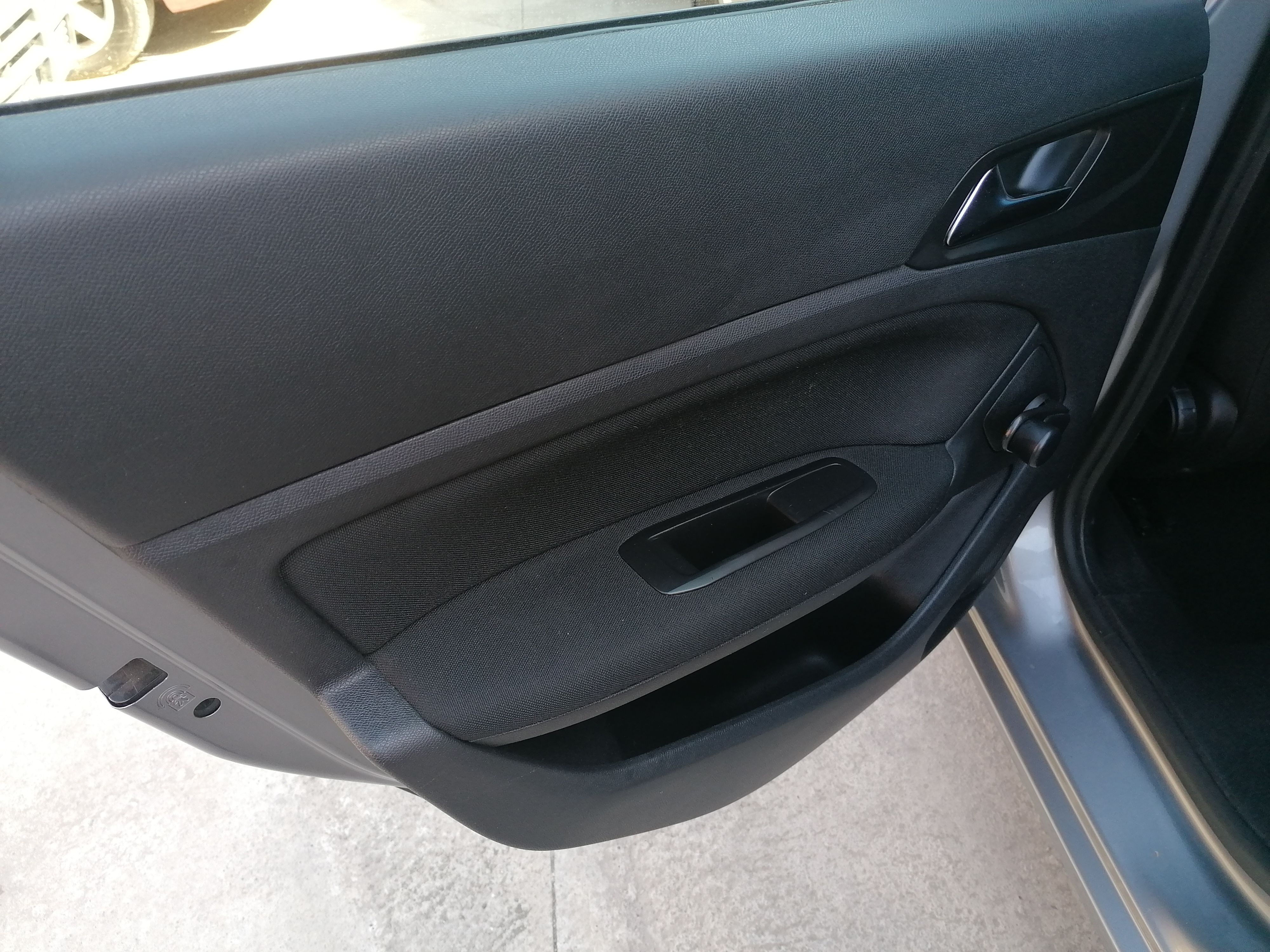 PEUGEOT 308 1.6HDI 92CV - Imagen 25
