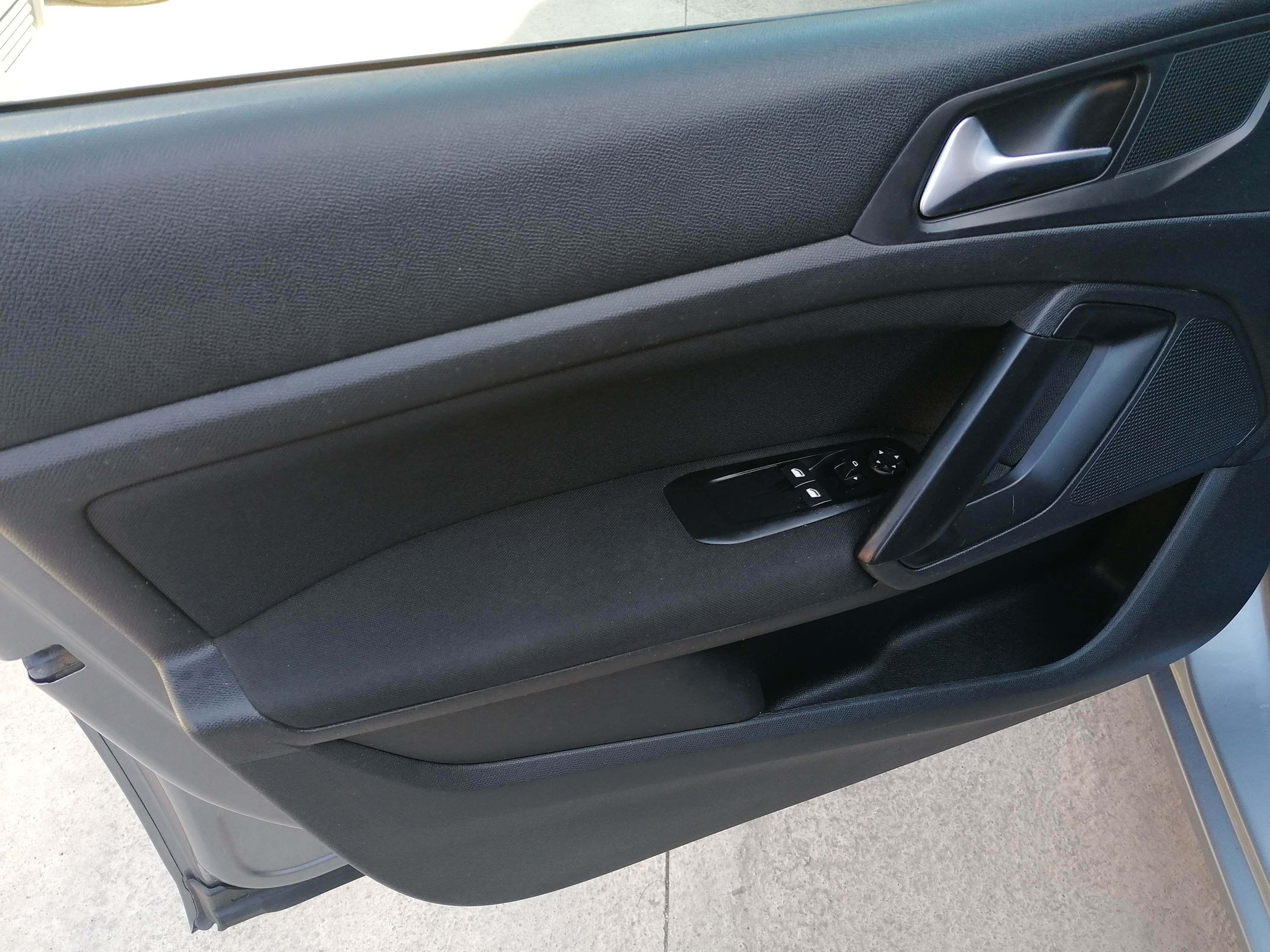 PEUGEOT 308 1.6HDI 92CV - Imagen 26