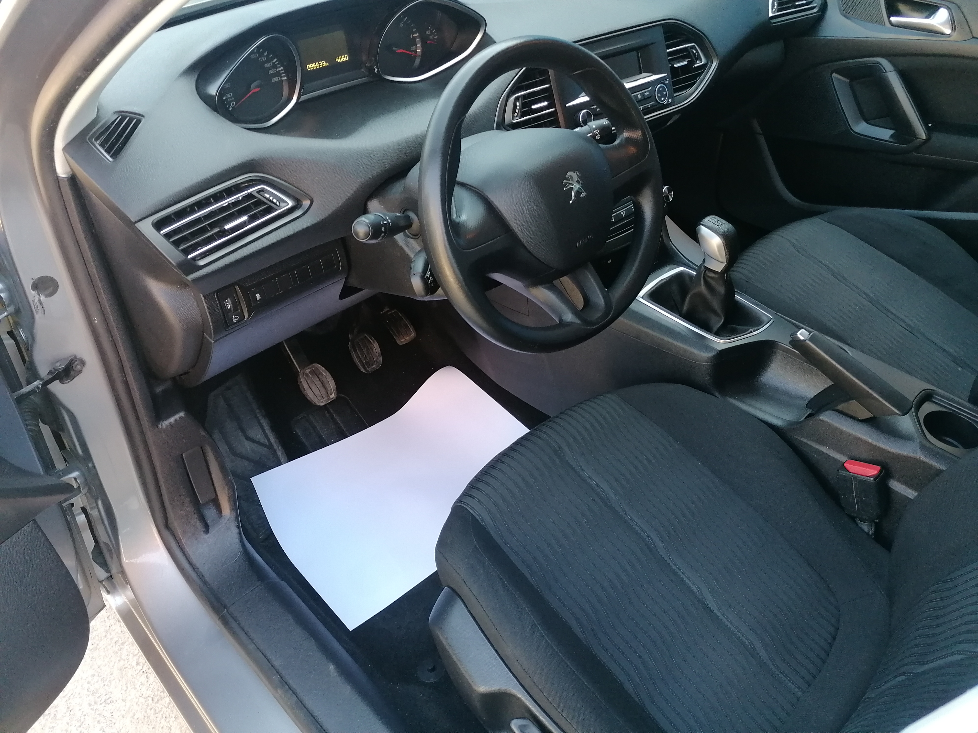 PEUGEOT 308 1.6HDI 92CV - Imagen 18