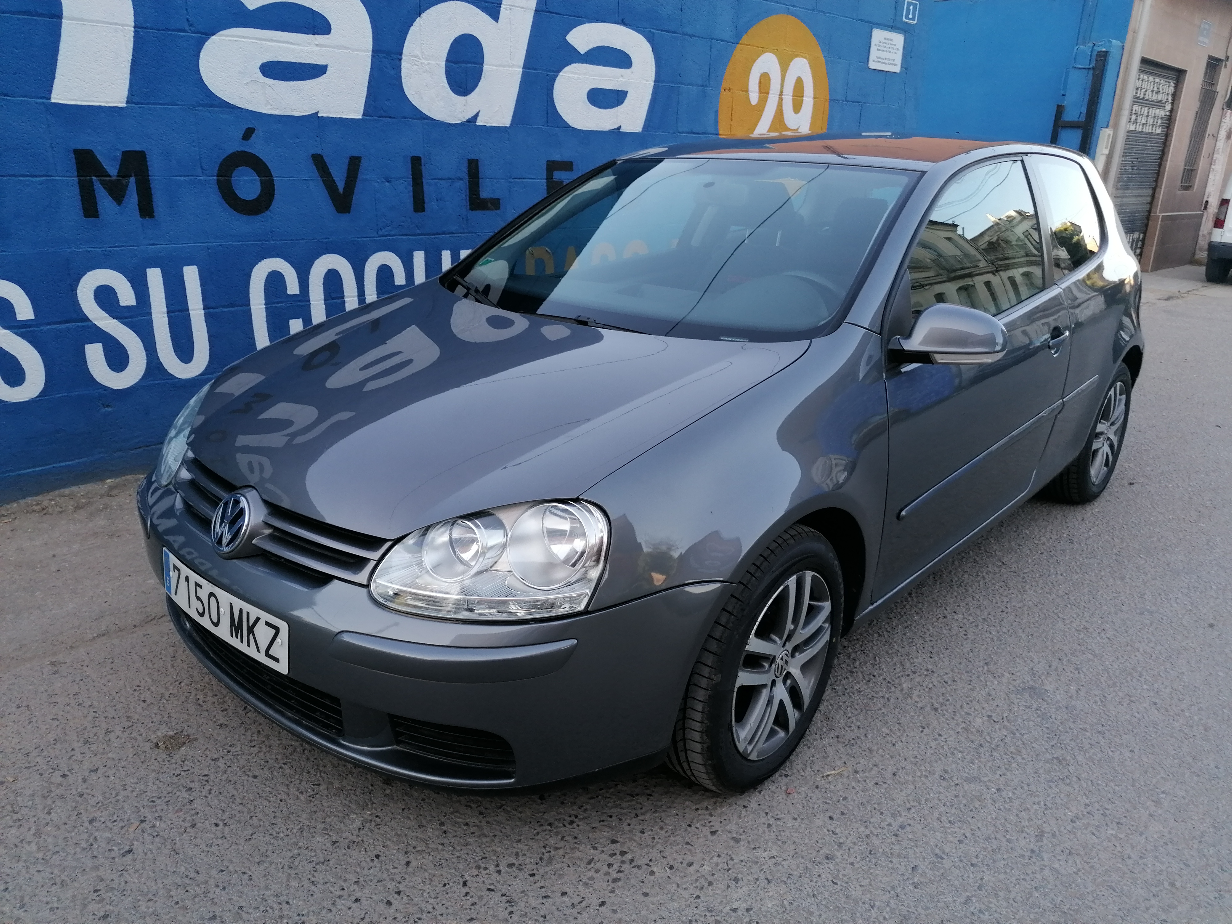 VOLKSWAGEN GOLF 5 1.6 I AÑO 2006 - Imagen 7