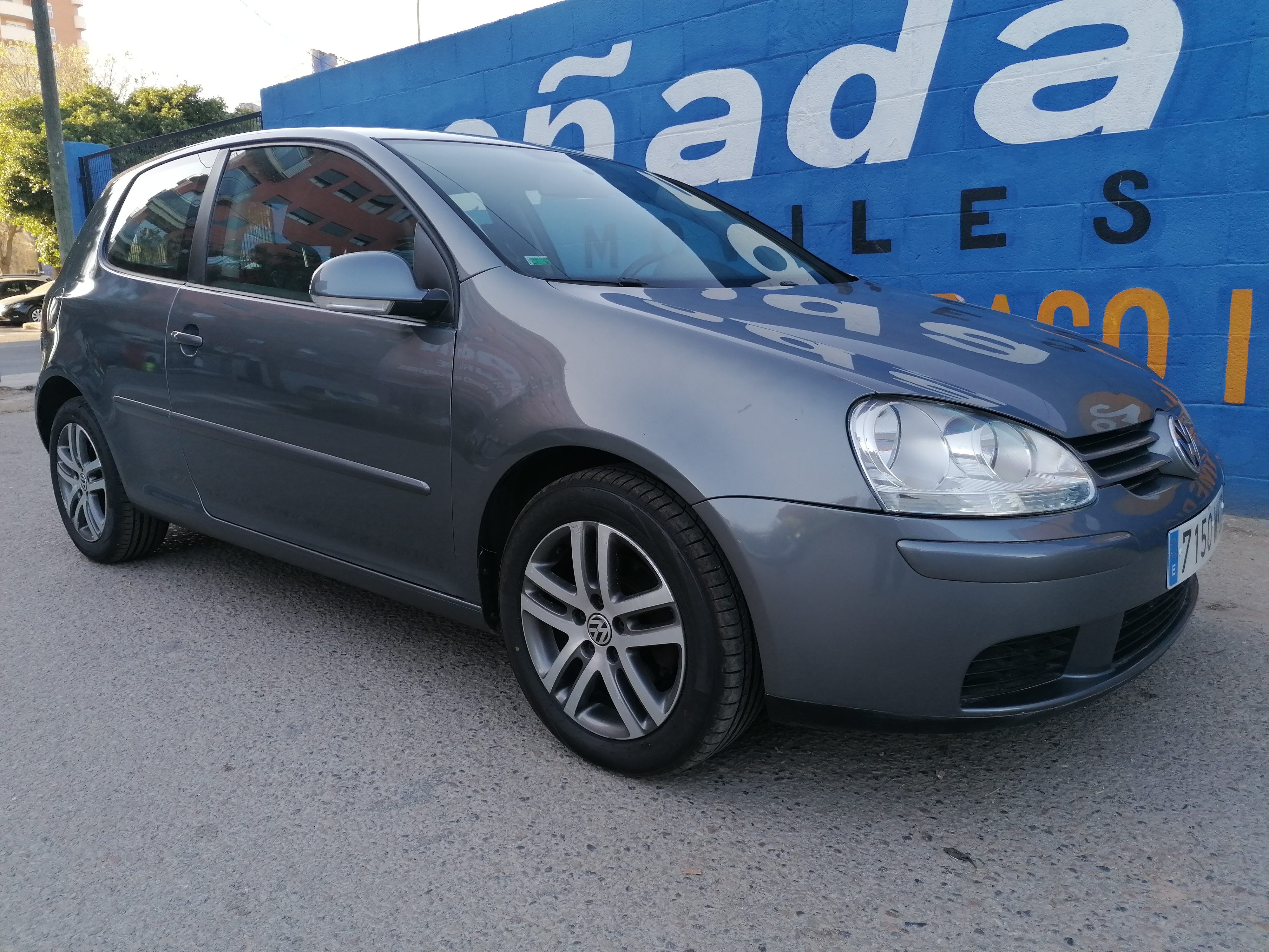 VOLKSWAGEN GOLF 5 1.6 I AÑO 2006 - Imagen 3