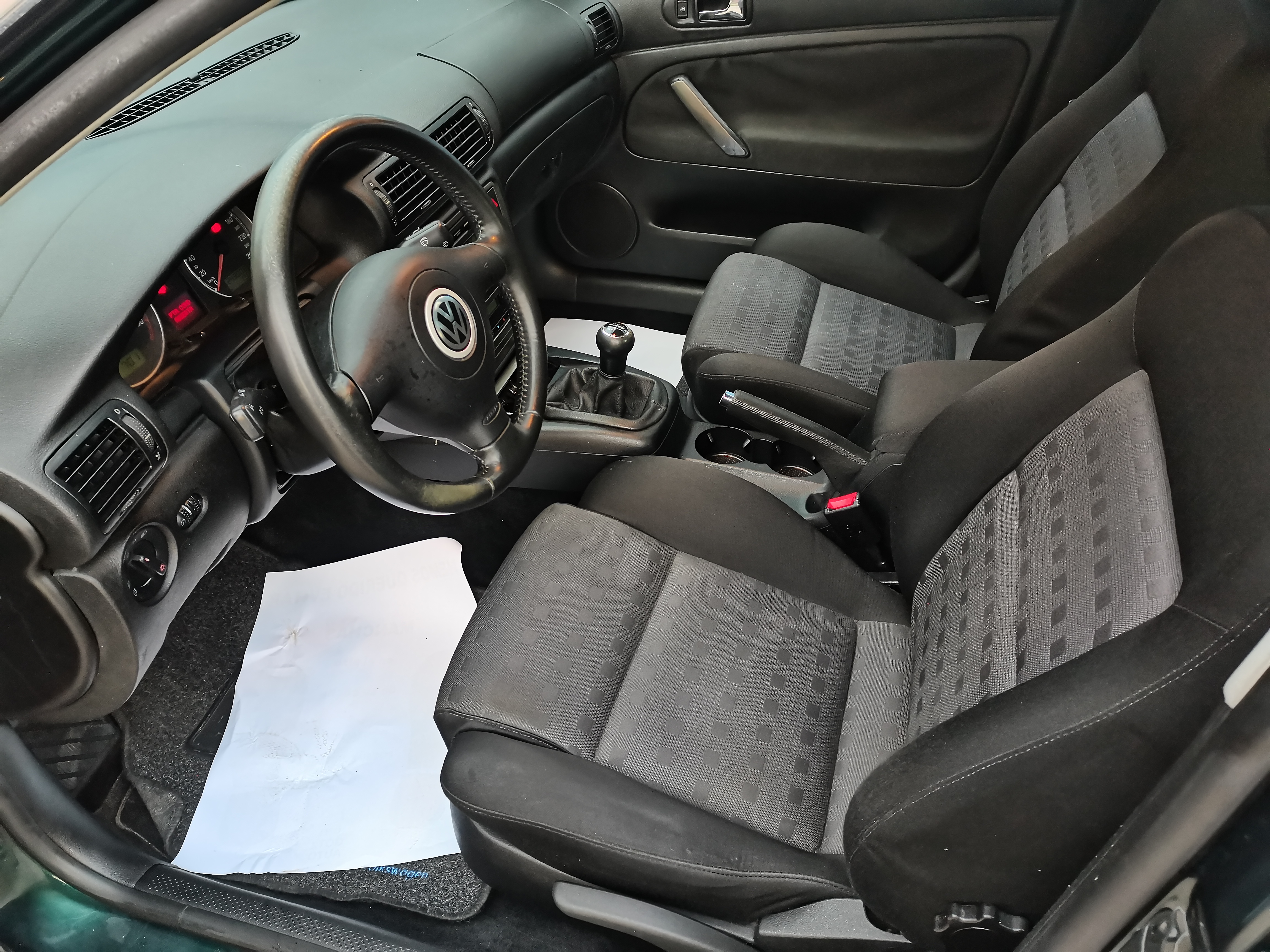 VOLKSWAGEN PASSAT 1.9 TDI 130 CV - Imagen 16