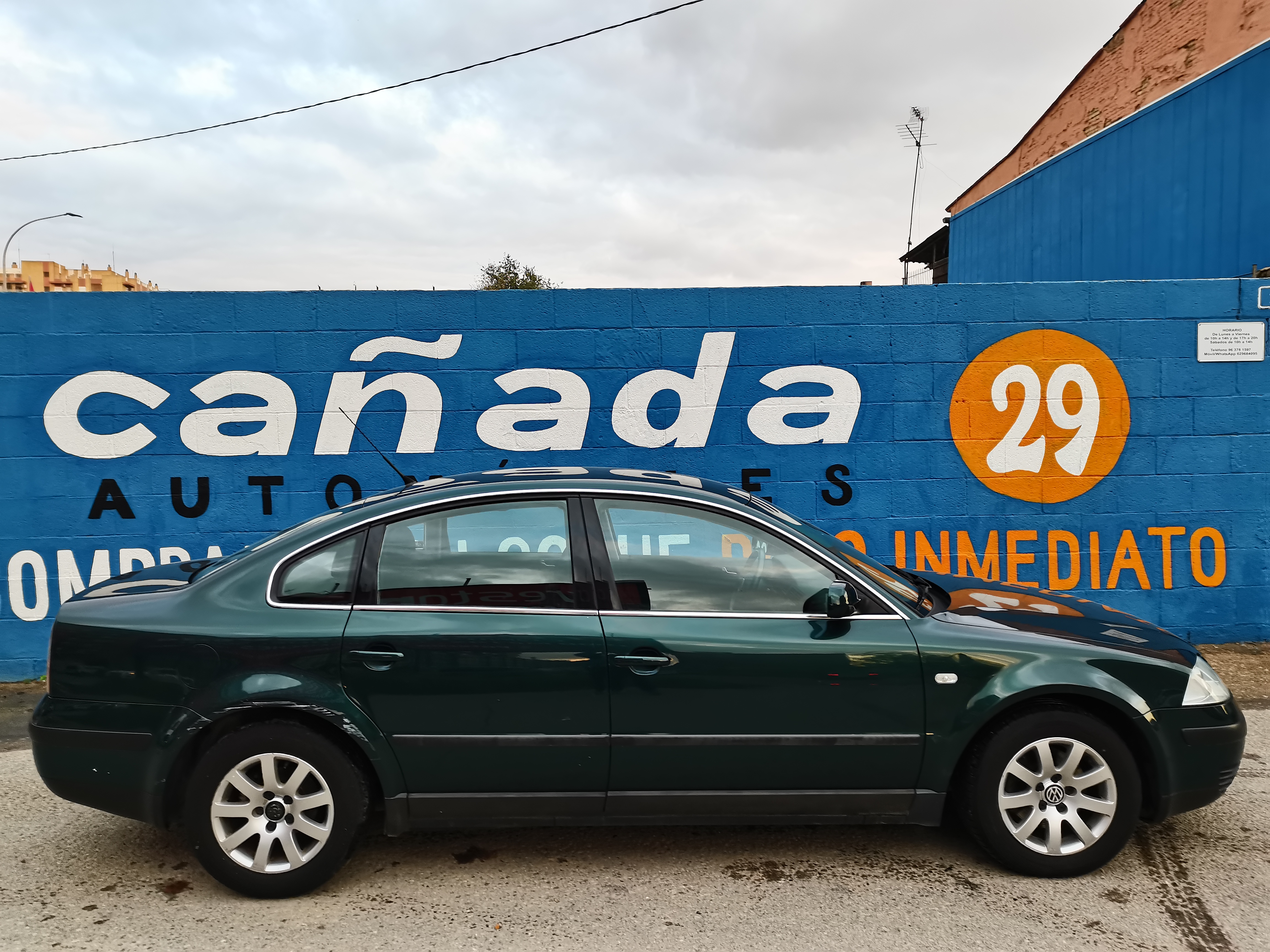 VOLKSWAGEN PASSAT 1.9 TDI 130 CV - Imagen 4
