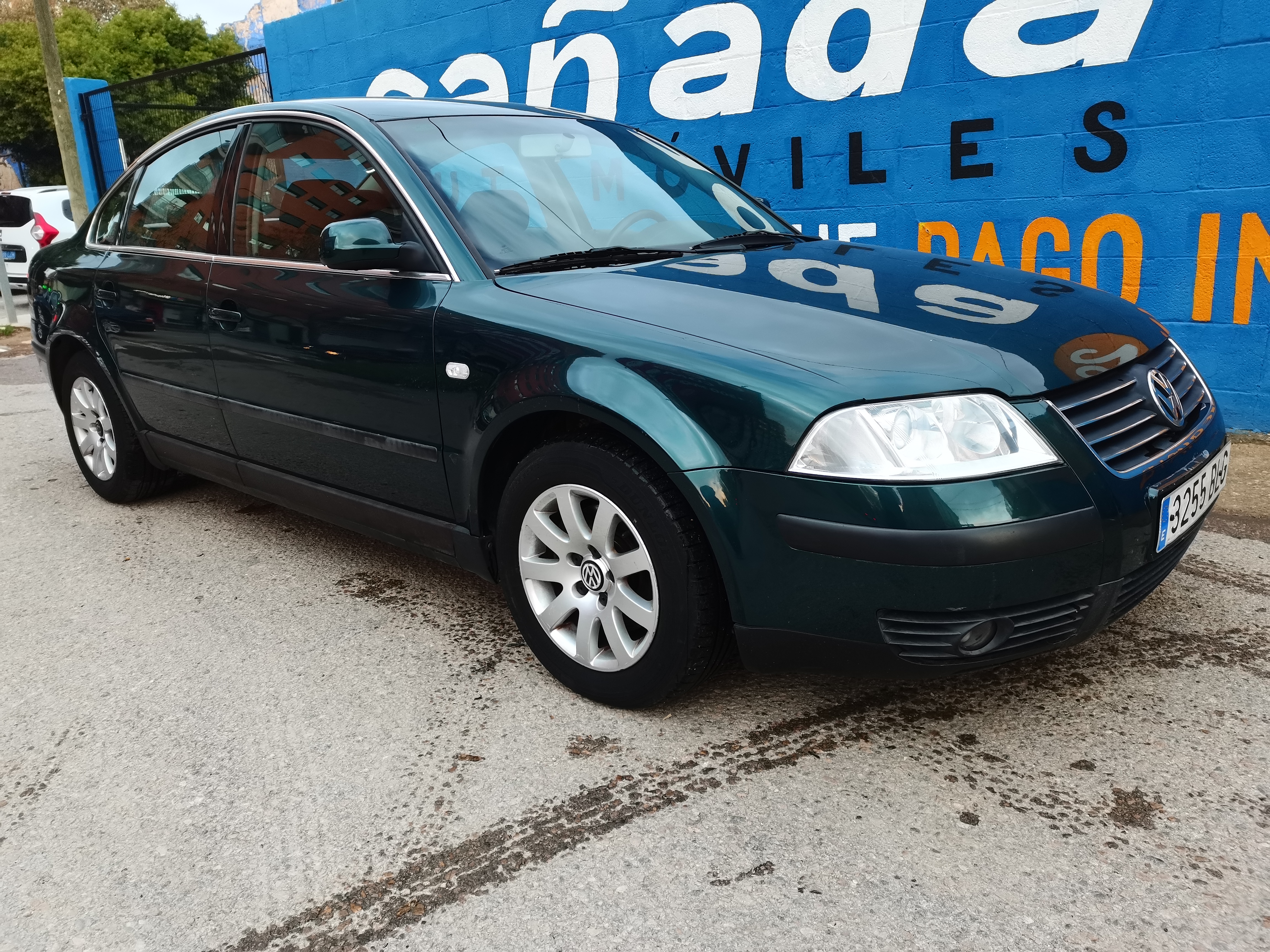 VOLKSWAGEN PASSAT 1.9 TDI 130 CV - Imagen 3