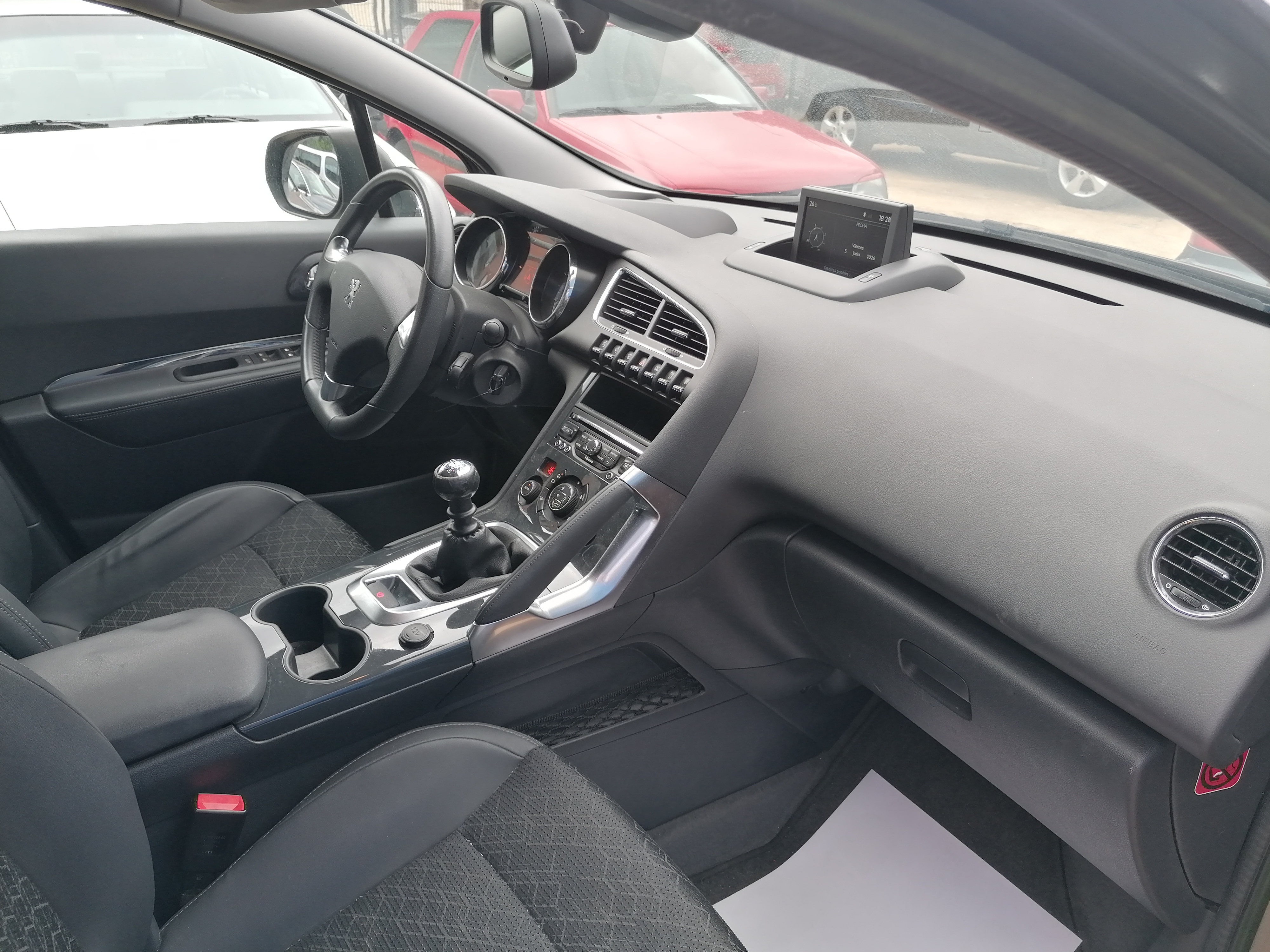 PEUGEOT 3008 1.6HDI 115CV AÑO 2014 - Imagen 20