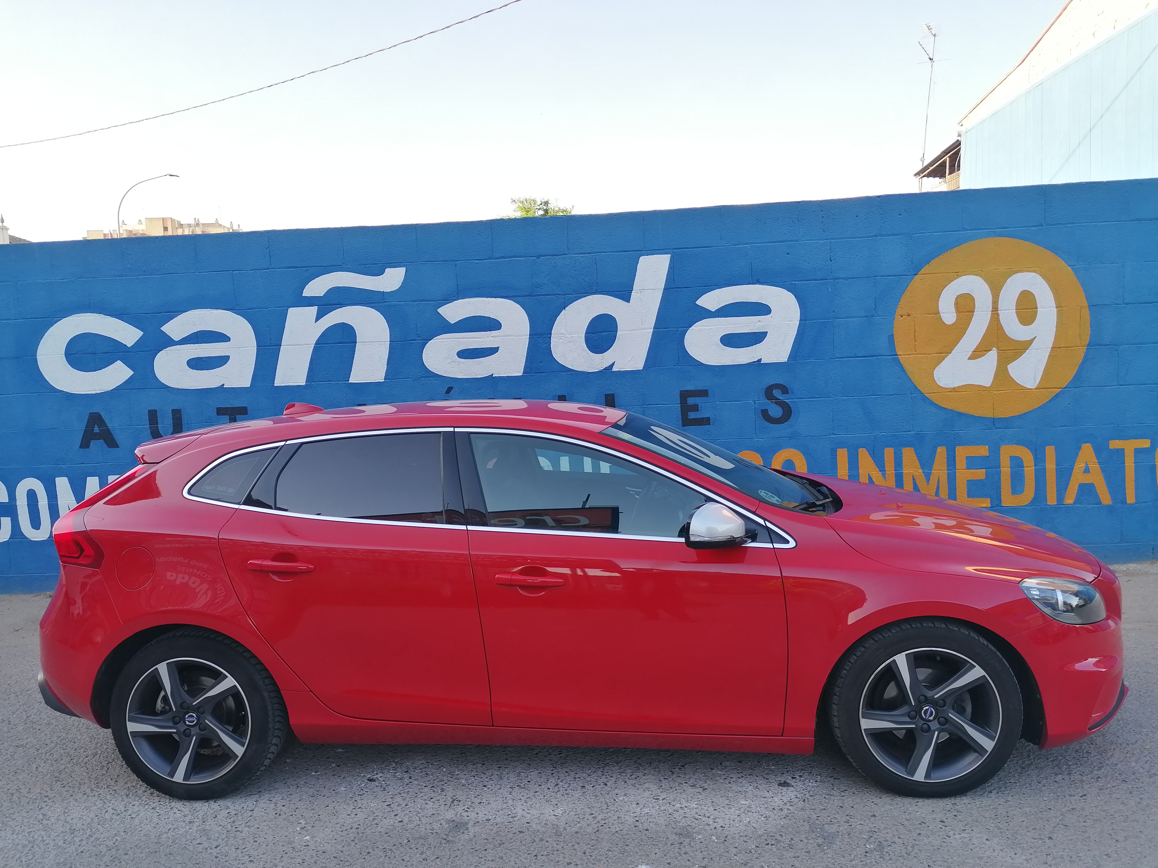 VOLVO V40 1.6 D2 115CV AÑO 2014 - Imagen 4